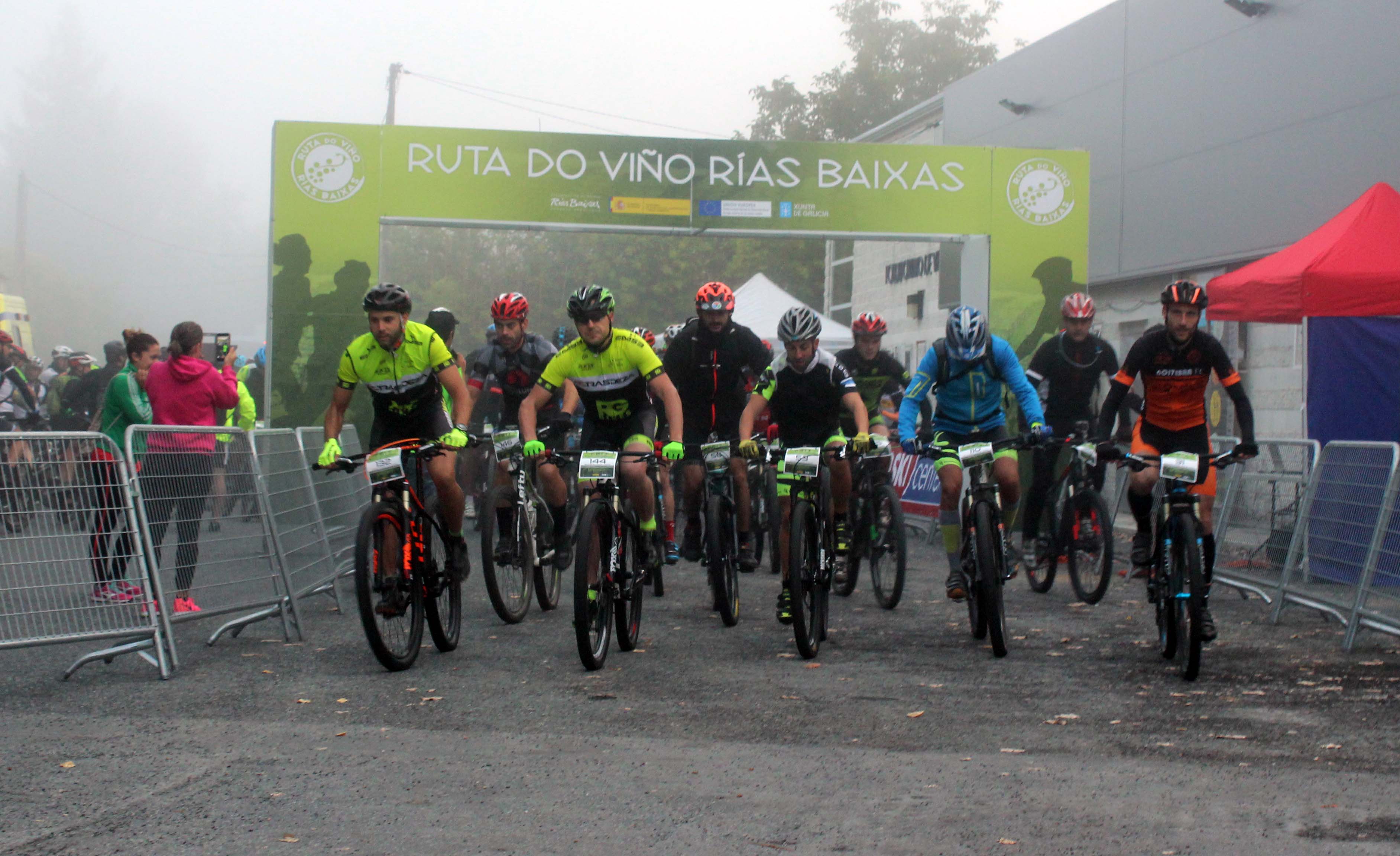 Éxito de la 1ª BTT Ruta do Viño Rías Baixas con alrededor de 200 ciclistas